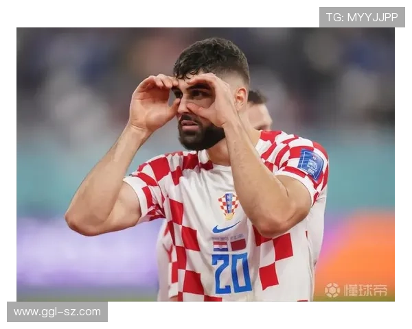 曼城欧冠客战海报发布格瓦迪奥尔独自亮相引关注